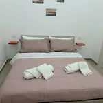 Gold House 4*