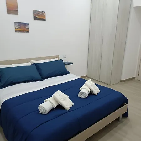 Hotel apartamentowy Gold House Neapol