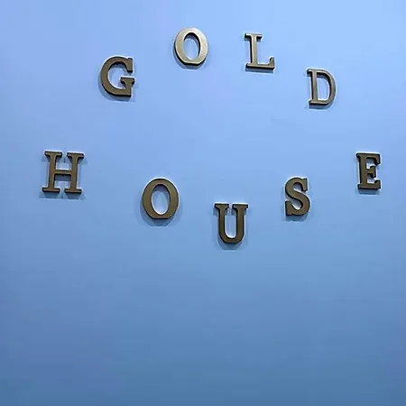 Hotel apartamentowy Gold House 4*