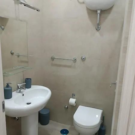 Gold House 3* Νάπολη