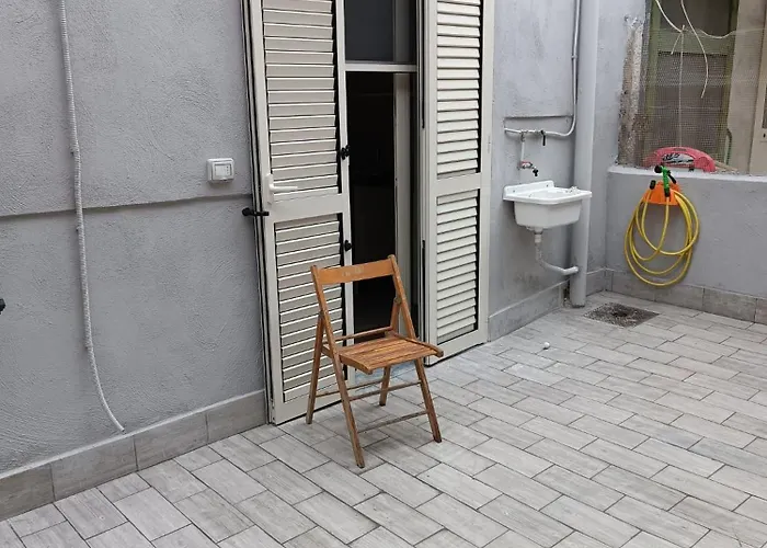 Gold House Неаполь