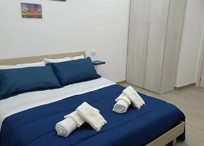 Апарт-отель Gold House Неаполь