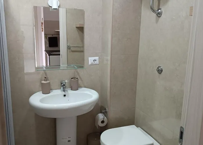 Апарт-отель Gold House 3*