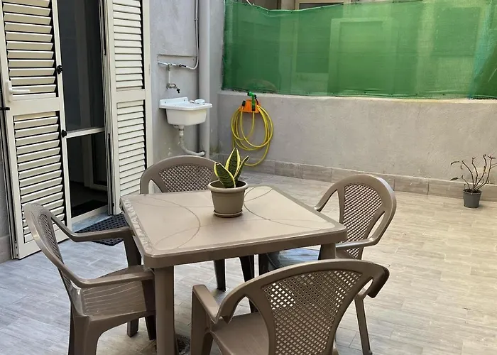 Gold House Неаполь